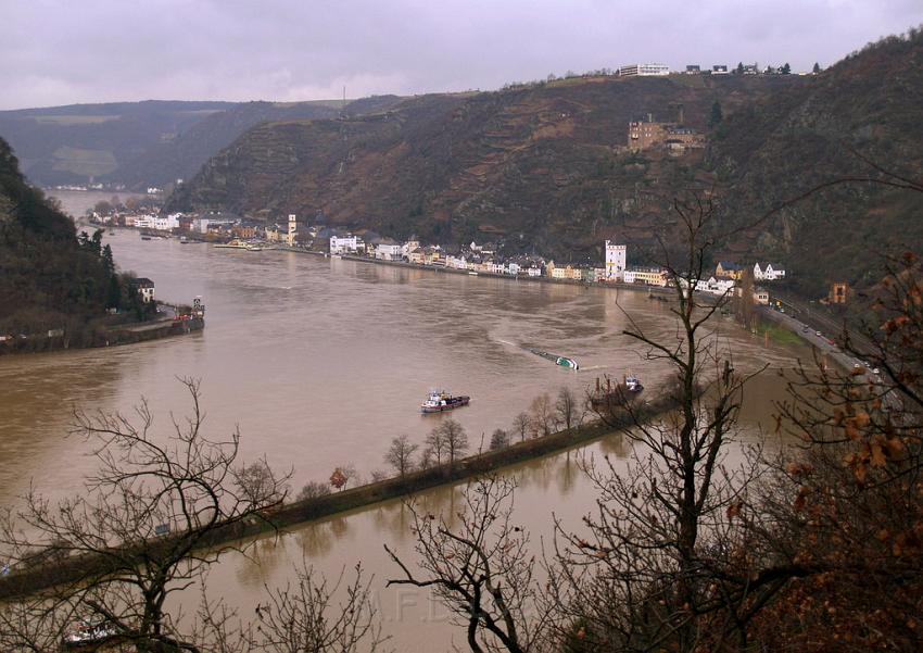 Schiff gesunken St Goarhausen Loreley P065.jpg